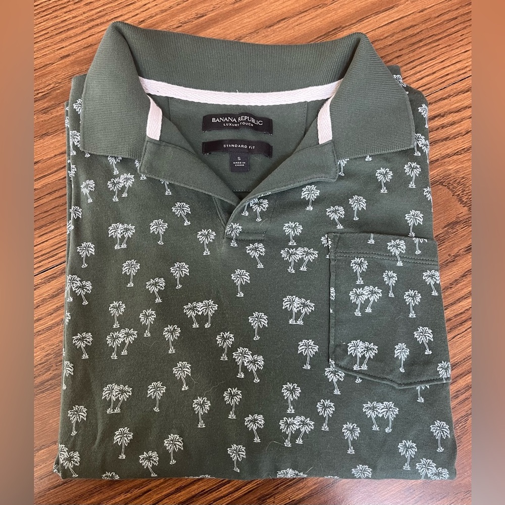 Men’s Banana Republic Polo. Olive Green Size Small Preloved